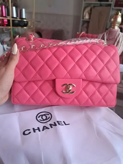 Cartera rosa acolchada Chanel - miniatura 2