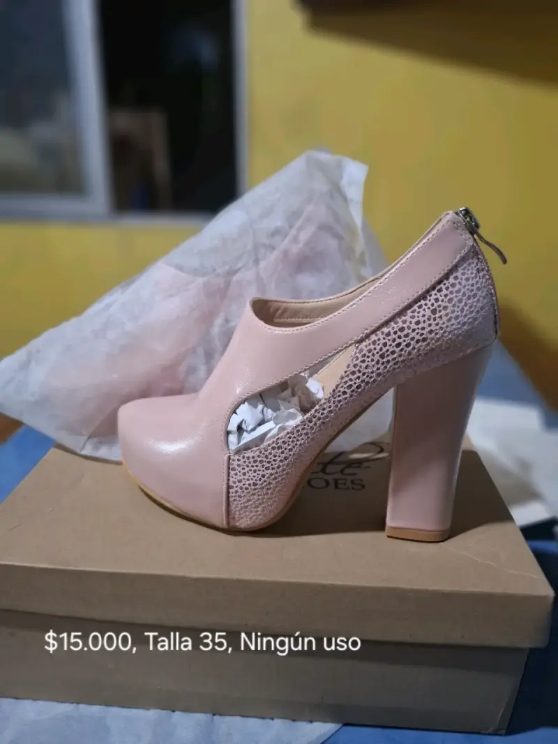 Zapatos de tacón rosados Talla 35