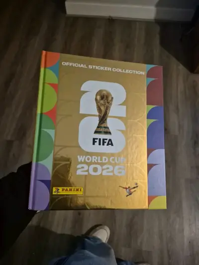 Álbum Fifa 2026 (Tapa dura Gold) + 5 sobres - miniatura 1