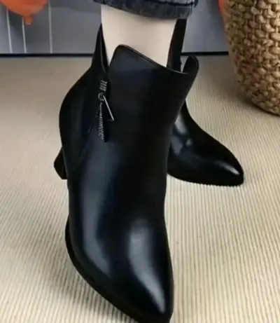 Botines negros con tacón - miniatura 4