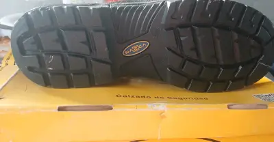 Botas de seguridad negras cómodas - miniatura 4