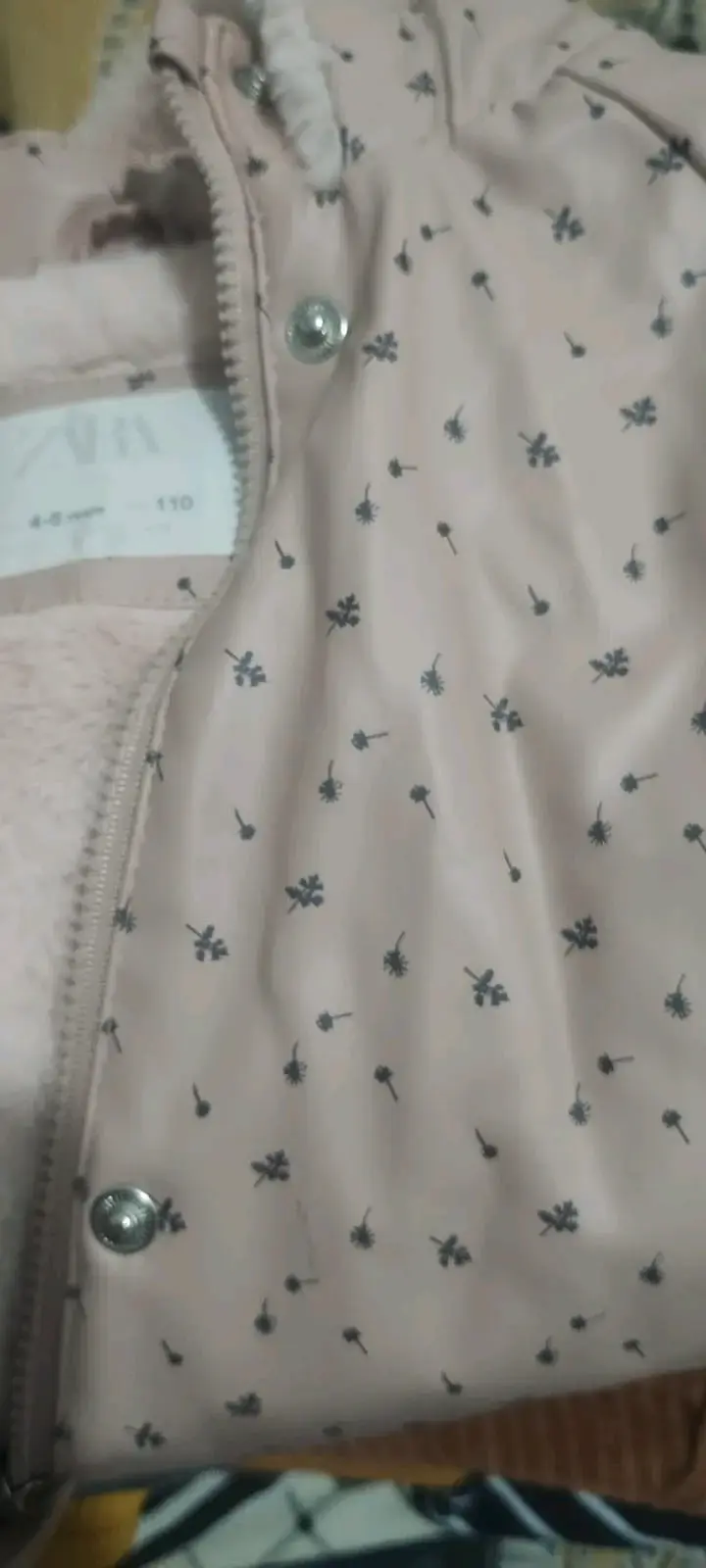 Abrigo infantil beige con capucha - 5