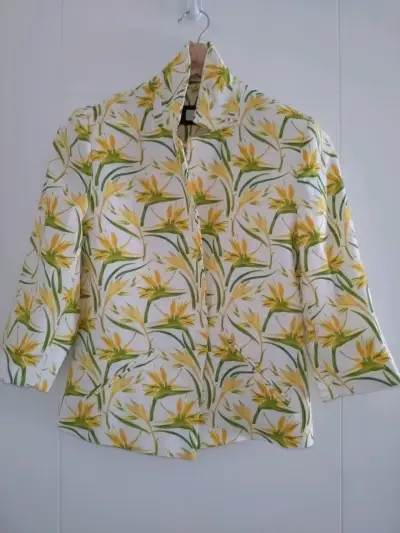 Chaqueta estampada floral blanca - miniatura 1