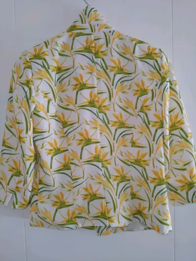 Chaqueta estampada floral blanca - miniatura 2