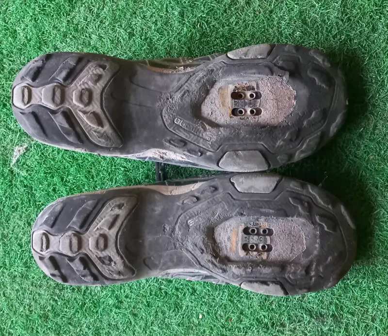 Zapatillas deportivas gris y rosado - 2
