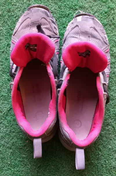 Zapatillas deportivas gris y rosado - miniatura 3