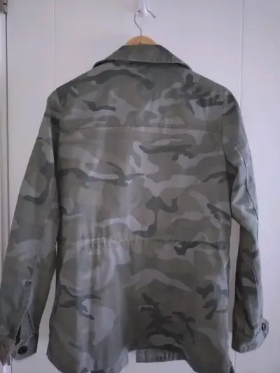 Chaqueta camuflaje militar - miniatura 2