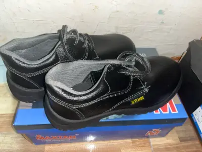 Zapatos de seguridad negros - miniatura 1
