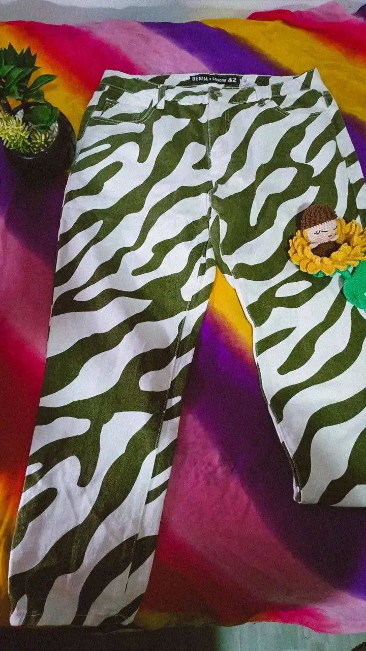 Pantalones estampados verde olivo - 2