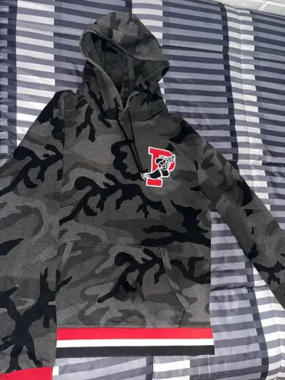 Polerón camuflado con capucha - miniatura 1