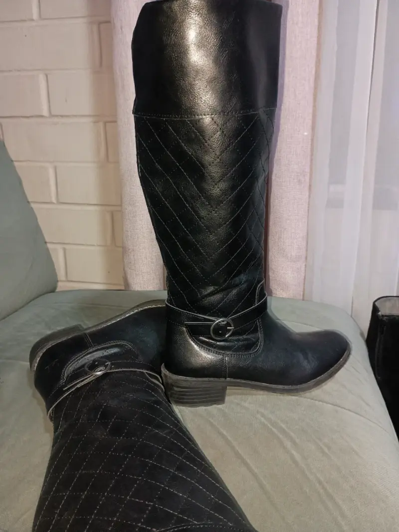 Botas largas de cuero negro - 3