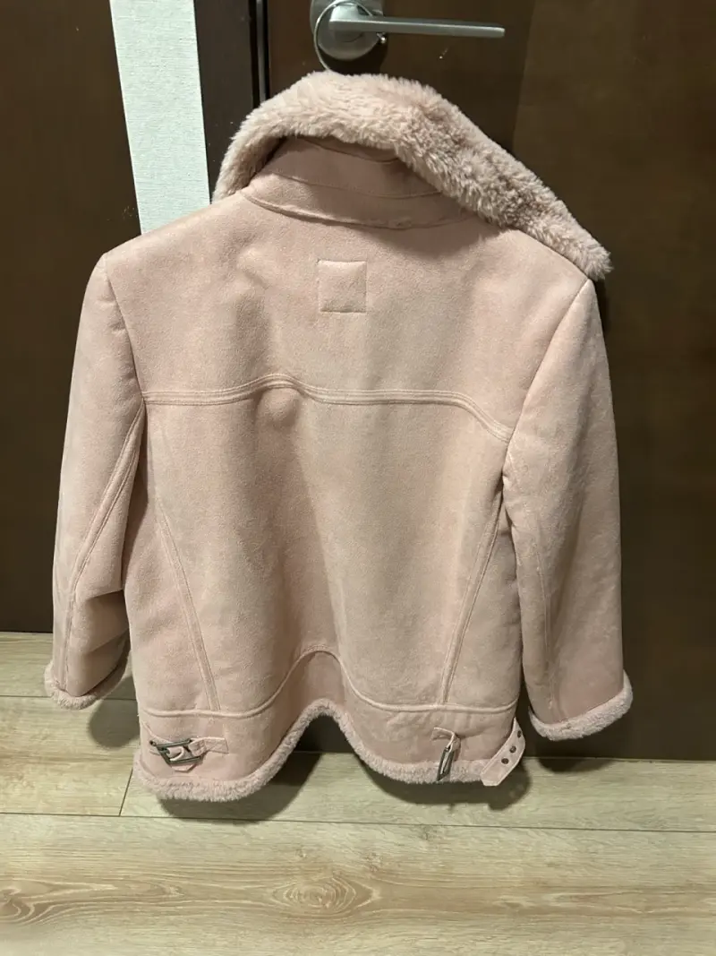 Chaqueta rosada muy poco usado - 3