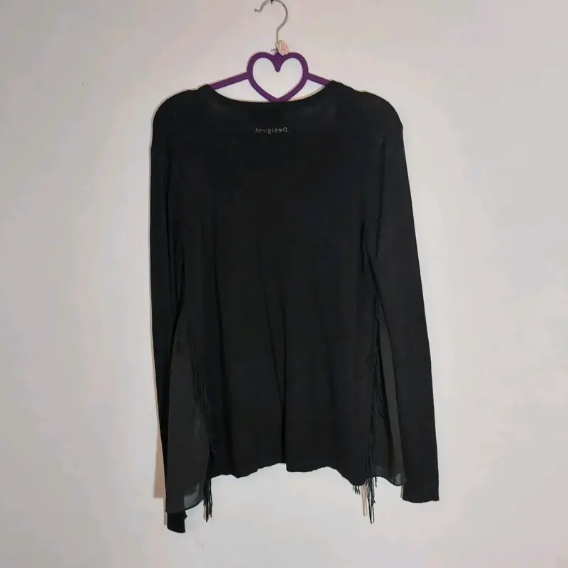 Polera Desigual negra con flecos - 6