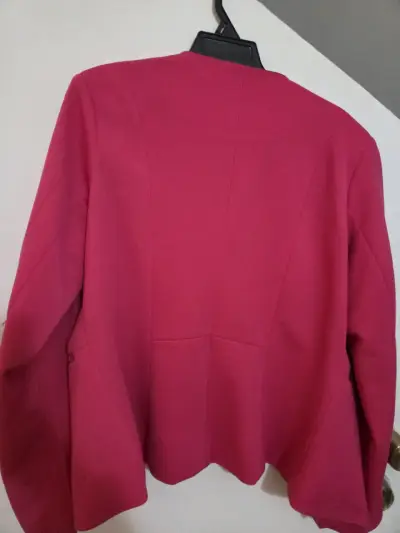 Blazer fucsia elegante - miniatura 2