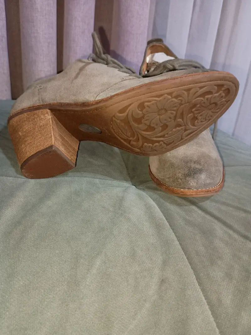 Zapatos de gamuza con taco medio - 2