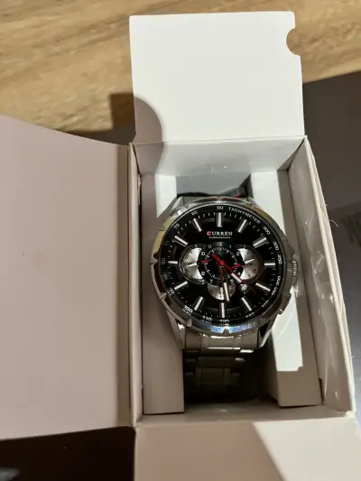 Reloj cronógrafo plateado - miniatura 2
