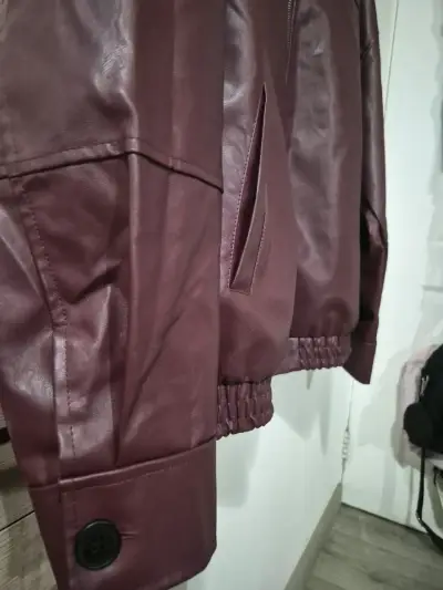 Chaqueta de cuero burdeos - miniatura 5