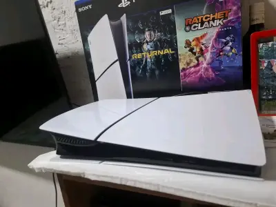Consola PS5 con juegos incluidos - miniatura 1