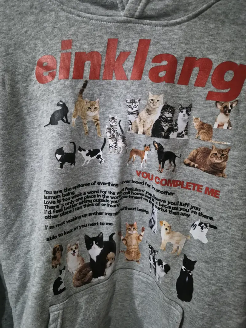Polerón gris con diseño de gatos - 5