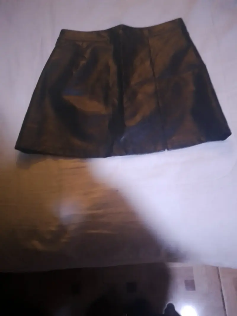 Falda corta negra elegante