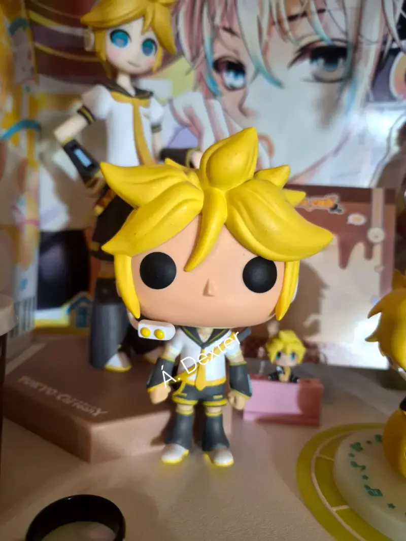 Figura Kagamine Len versión Funko Pop - 1
