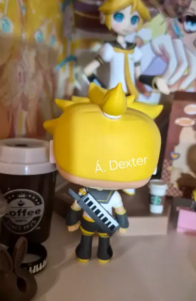 Figura Kagamine Len versión Funko Pop - miniatura 3