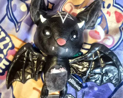 Peluche murciélago Kreeptures marca Killstar - miniatura 2