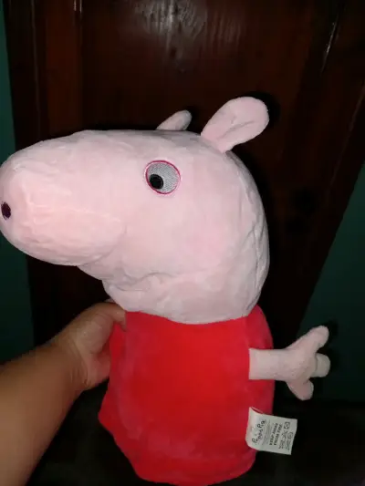 Peluche grande de cerdito rosa peppa pig - miniatura 2
