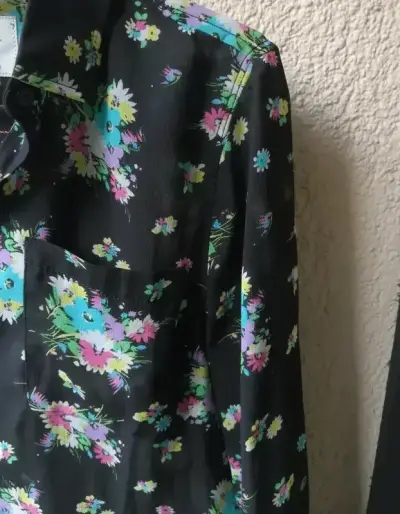 Camisa floral Aeropostale negra - miniatura 6