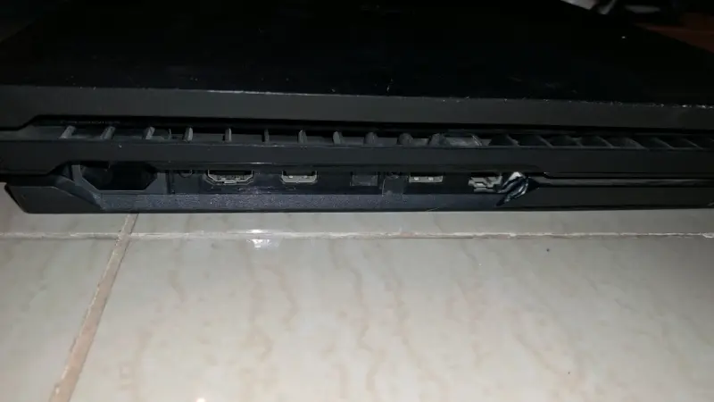Consola PS4 PRO con 2 controles - 5