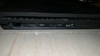 Consola PS4 PRO con 2 controles - miniatura 5