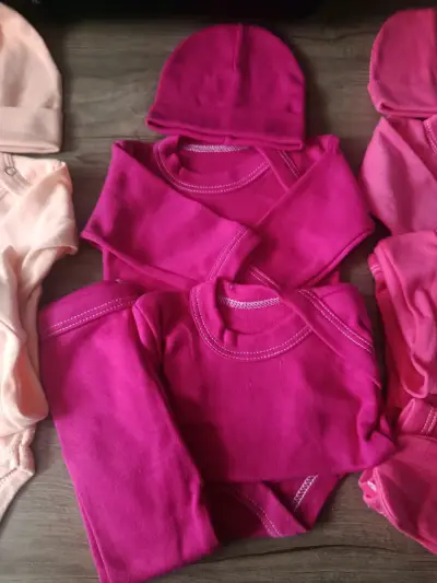 Conjunto de bebé fucsia - miniatura 1