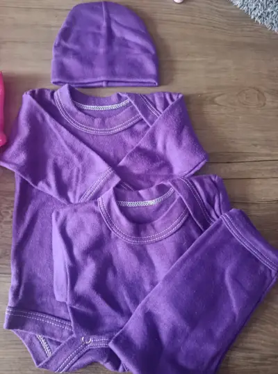 Conjunto de bebé fucsia - miniatura 3