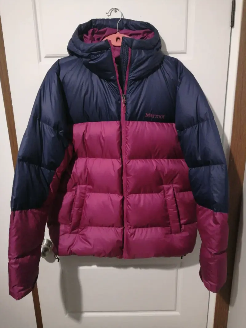 Chaqueta Marmot Guide Down Hoddie. Dama