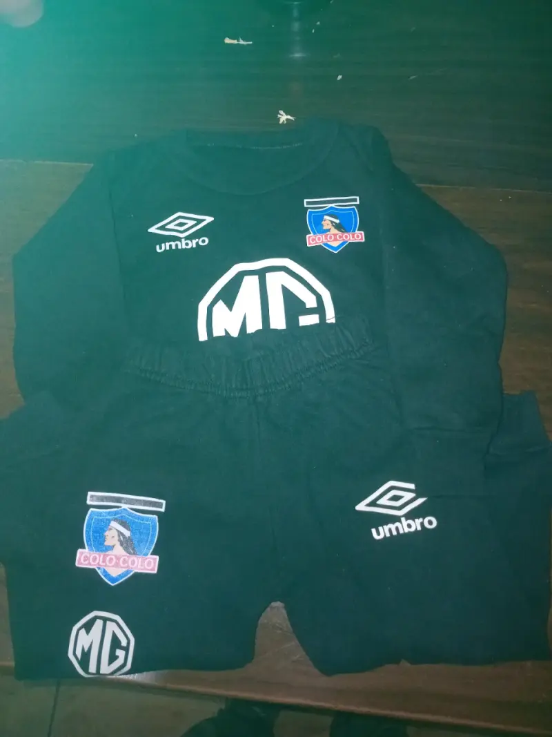 Conjunto deportivo Umbro negro - 2
