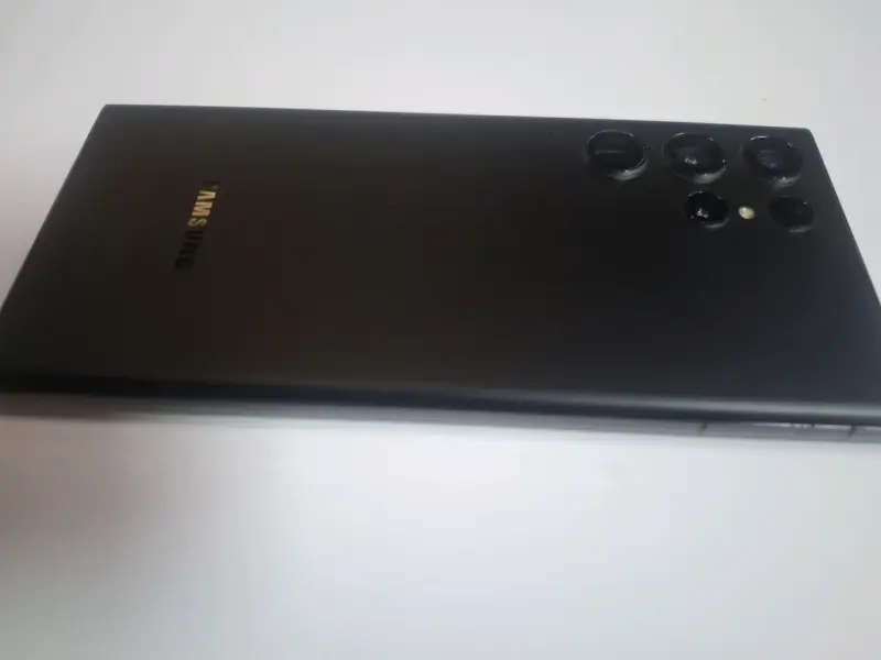 Samsung Galaxy con cargador - 5