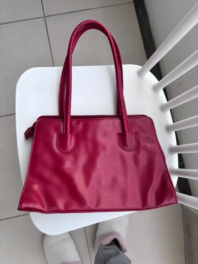 Cartera roja elegante - 2