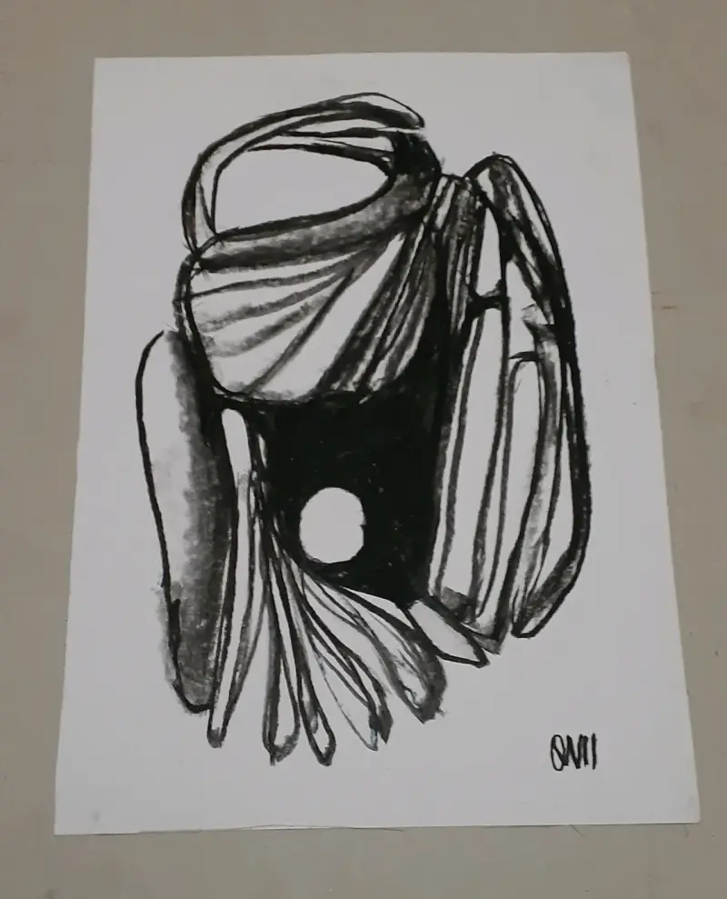 Dibujo carboncillo abstracto en papel
