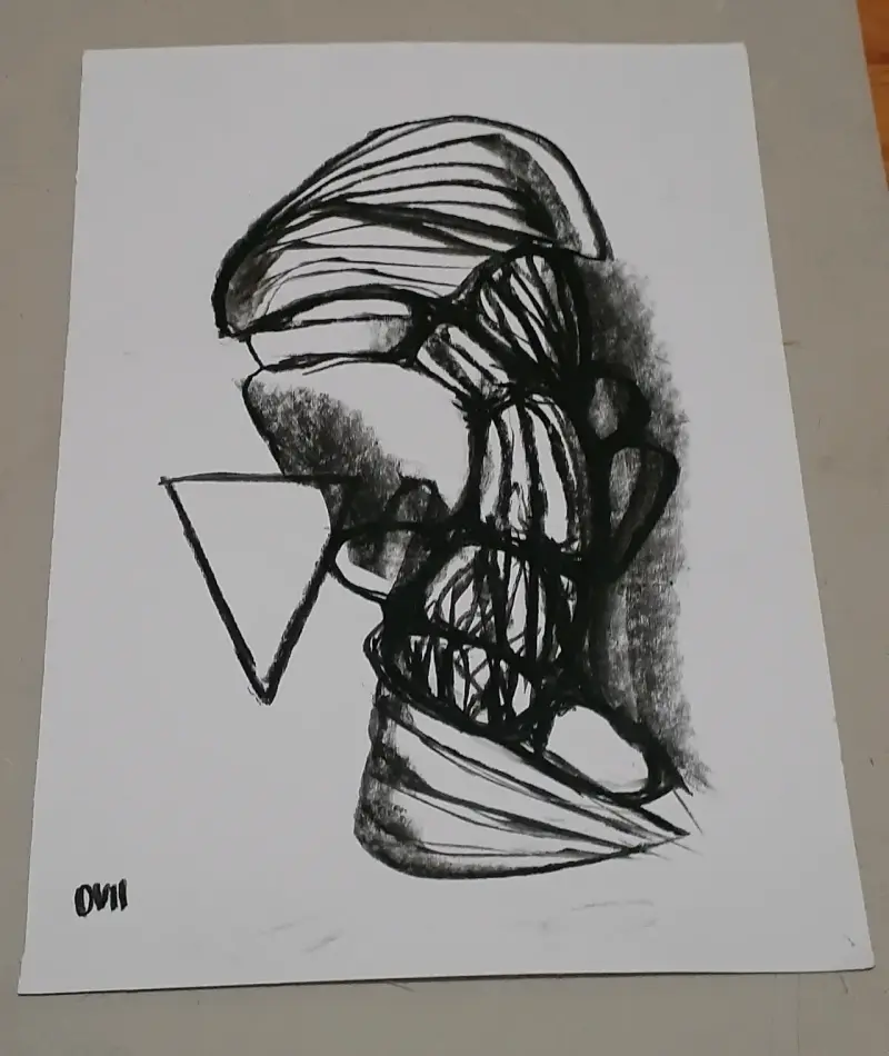 Dibujo carboncillo abstracto en papel