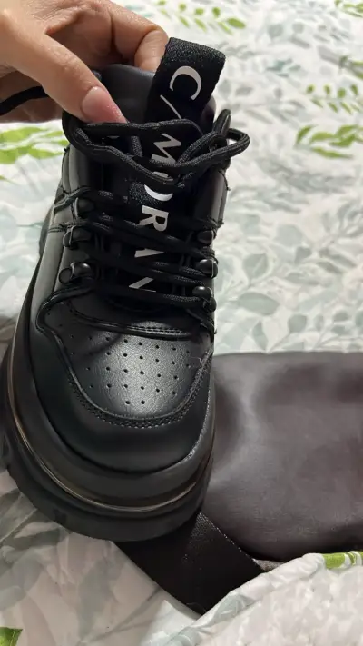 Zapatillas negras plataforma tallaje 37 - miniatura 2