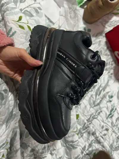 Zapatillas negras plataforma tallaje 37 - miniatura 3