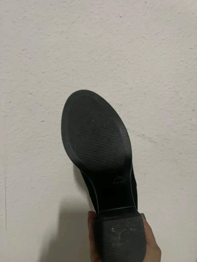 Botines negros con taco alto - 3