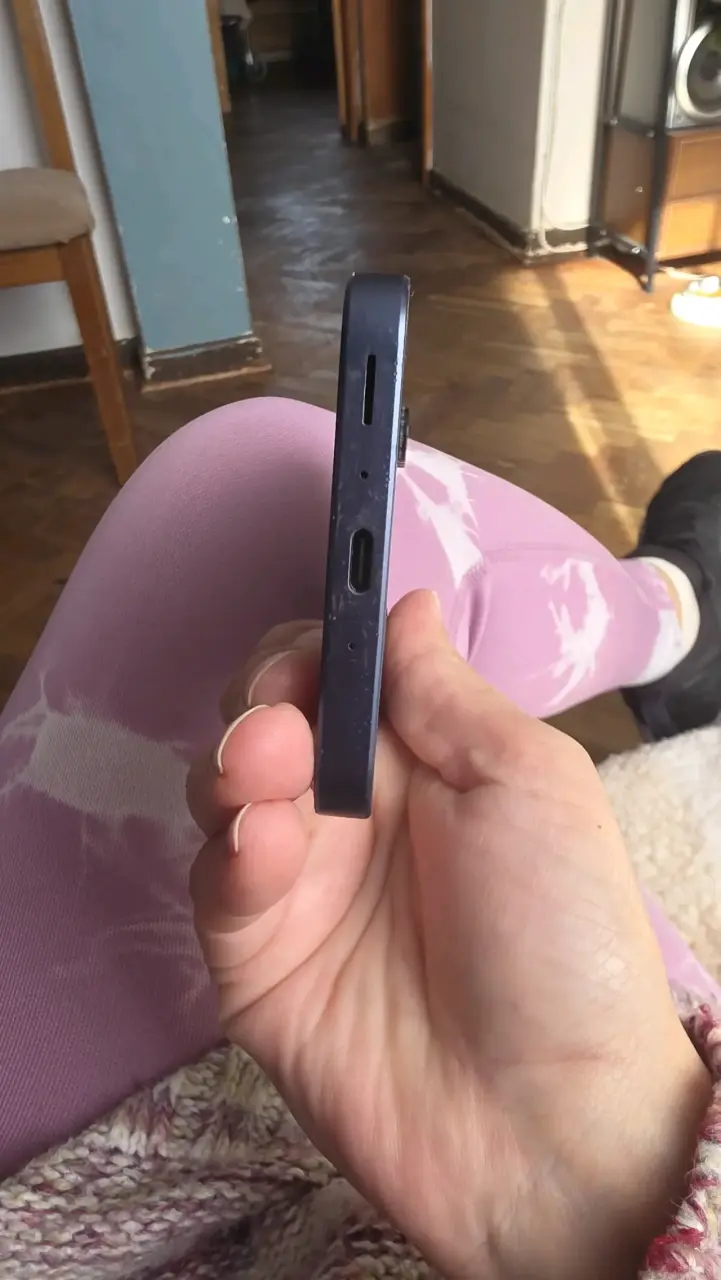 Smartphone Samsung Galaxy A35 ligero signos de uso - 3