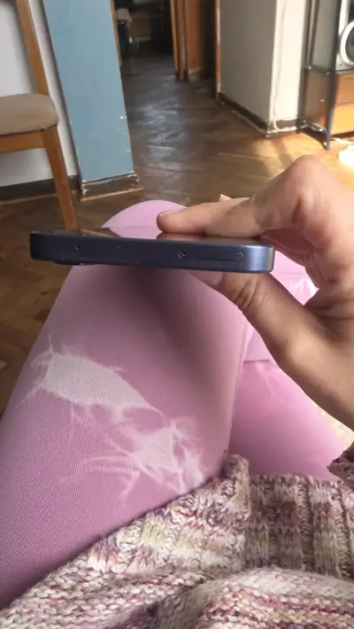 Smartphone Samsung Galaxy A35 ligero signos de uso - miniatura 6