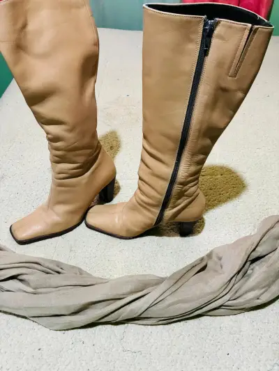 Botines de cuero en tonos oscuros - miniatura 4