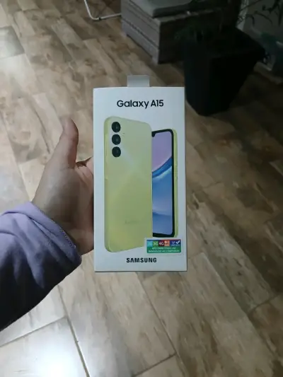 Samsung Galaxy A15 con lámina - miniatura 3