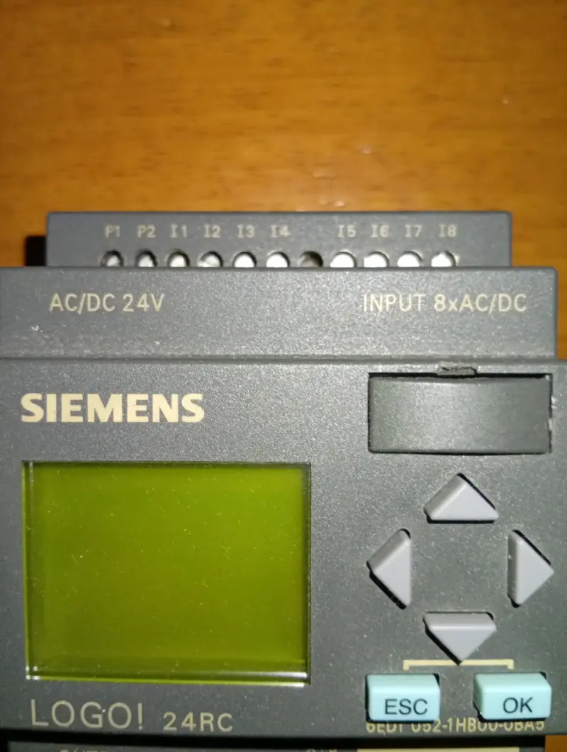 Módulo Siemens LOGO! 24RC - 4