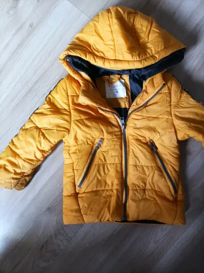 Chaqueta acolchada amarilla para niños - miniatura 1