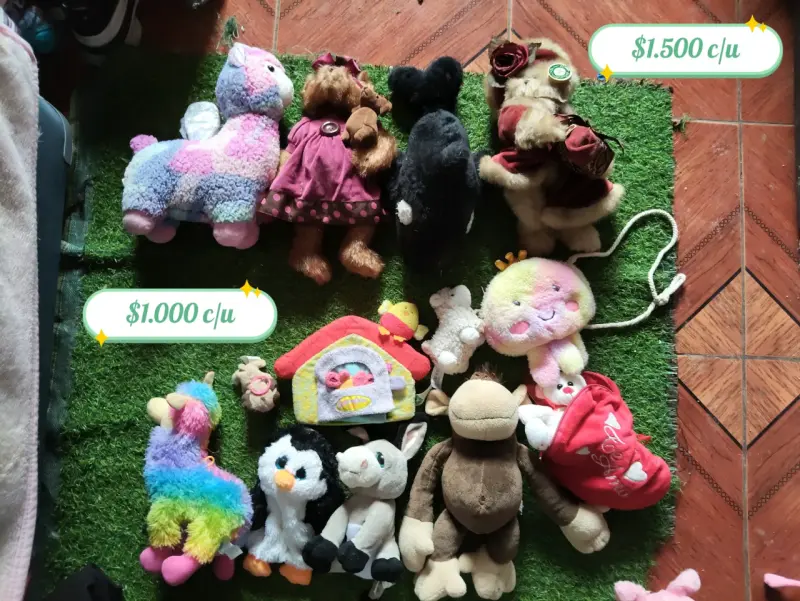 Set de peluches varios - 4