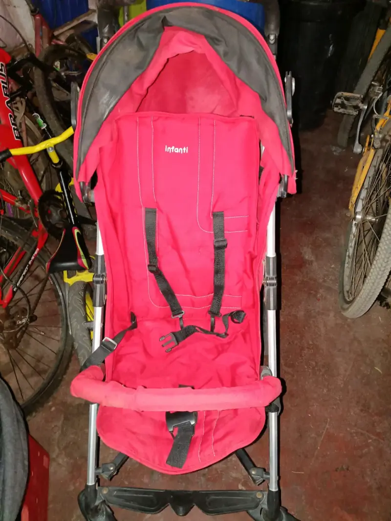 Coche Infanti rojo para bebé
